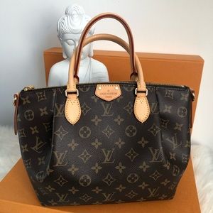 🩷SOLD ❤️Authentic Louis Vuitton Turenne PM